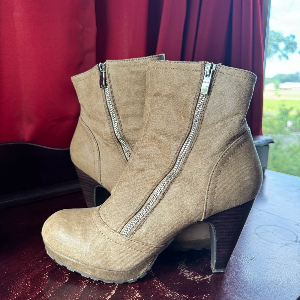 COCONUTS | Ankle Bootie 10